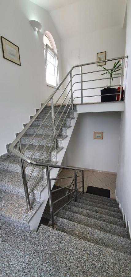 Sunny Apartments Затон Экстерьер фото